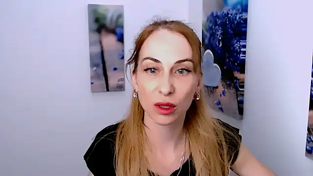 Snapshot of Create_your_own_sun chatting on September 9, 12:47 pm Create your own sun online show from September 9, 12:47 pm