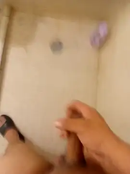 Snapshot of lameraverja123 chatting on November 4, 4:38 am lameraverja123 online show from November 4, 4:38 am