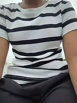 HOTSEXY KAVYA online show from August 7, 9:04 am