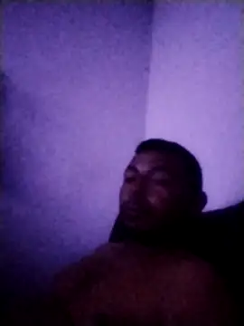 Snapshot of dominicxxx011 chatting on December 21, 10:39 am dominicxxx011 online show from December 21, 10:39 am