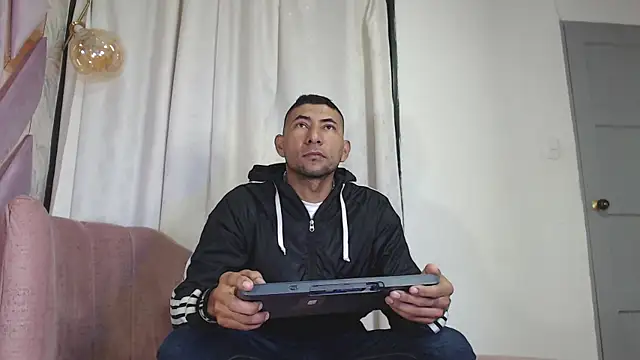 Morganandmegan online show from September 18, 11:13 am