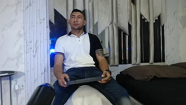 Morganandmegan online show from October 24, 11:20 am