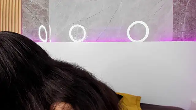 IsisNoir online show from September 25, 6:58 pm