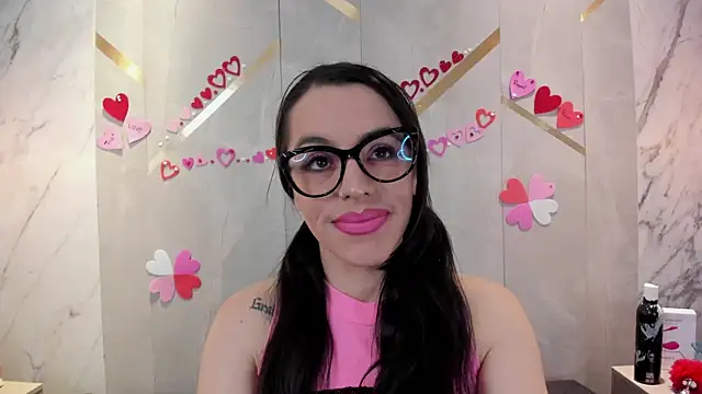 IsisNoir online show from March 7, 12:43 pm