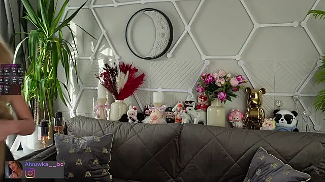 Alvuwkaa online show from February 8, 10:35 am