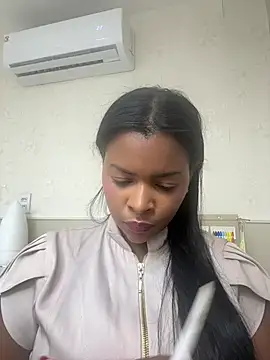 Snapshot of tayzinhaaa chatting on July 21, 4:52 pm tayzinhaaa online show from July 21, 4:52 pm