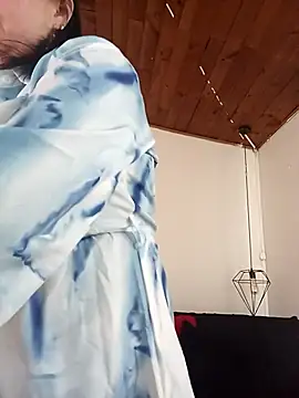 D Martii online show from October 27, 1:23 pm