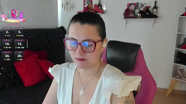 Snapshot of D_Martii chatting on September 25, 12:33 pm D Martii online show from September 25, 12:33 pm