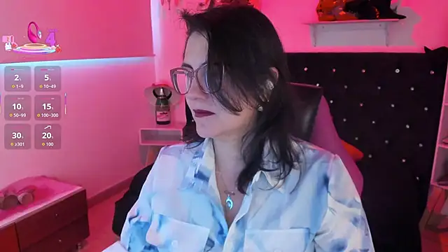 Snapshot of D_Martii chatting on September 30, 12:22 pm D Martii online show from September 30, 12:22 pm