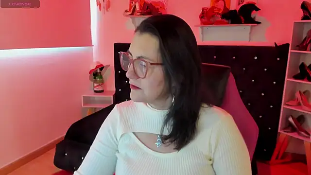 Snapshot of D_Martii chatting on October 5, 12:18 pm D Martii online show from October 5, 12:18 pm