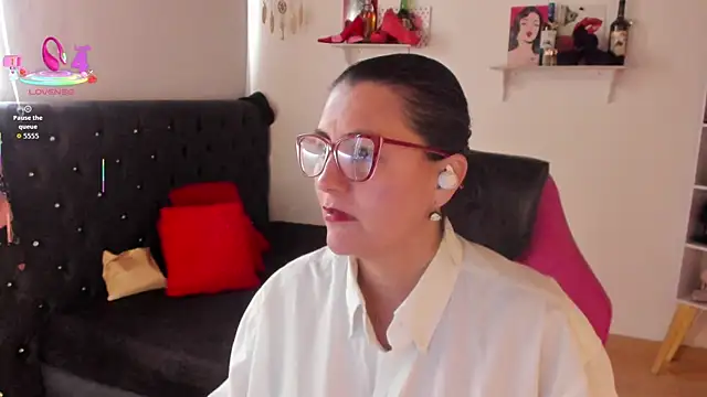 Snapshot of D_Martii chatting on September 22, 1:28 pm D Martii online show from September 22, 1:28 pm