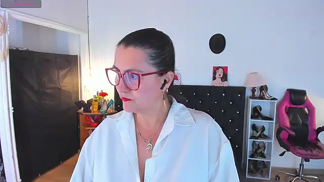 D Martii online show from November 21, 12:59 pm