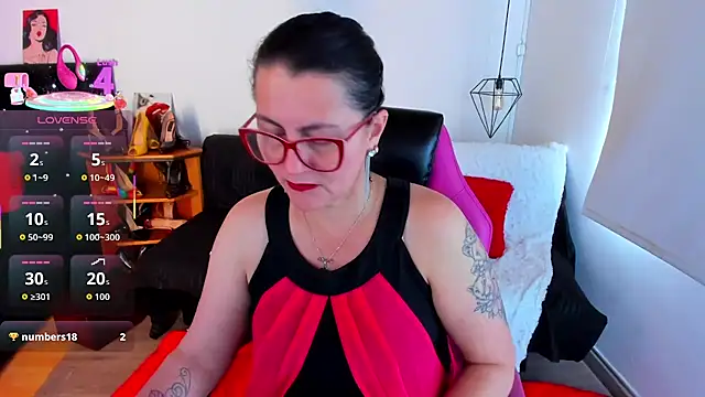 D Martii online show from November 3, 1:26 pm