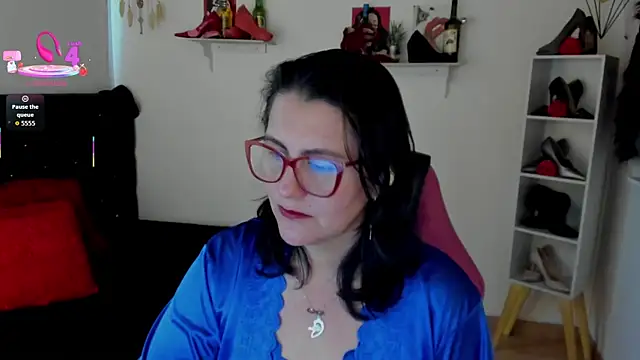 Snapshot of D_Martii chatting on September 21, 11:26 am D Martii online show from September 21, 11:26 am