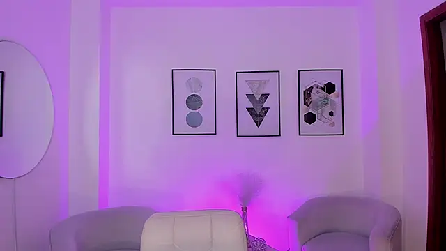 Beverly johnson online show from November 28, 3:50 am