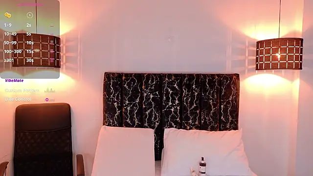 Snapshot of evvaa_moon69 chatting on January 13, 12:31 pm evvaa moon69 online show from January 13, 12:31 pm