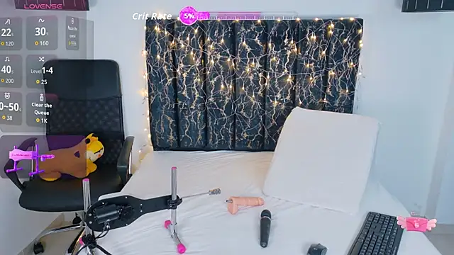 Snapshot of evvaa_moon69 chatting on November 26, 12:27 pm evvaa moon69 online show from November 26, 12:27 pm