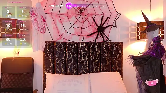 Snapshot of evvaa_moon69 chatting on October 20, 1:11 pm evvaa moon69 online show from October 20, 1:11 pm