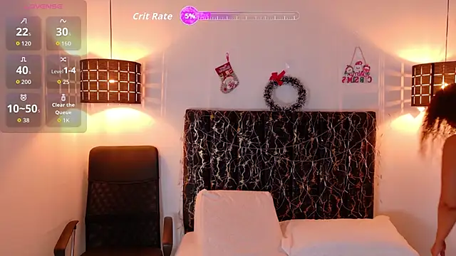 Snapshot of evvaa_moon69 chatting on December 4, 12:15 pm evvaa moon69 online show from December 4, 12:15 pm