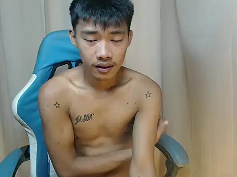 urasianjason online show from December 17, 11:32 pm