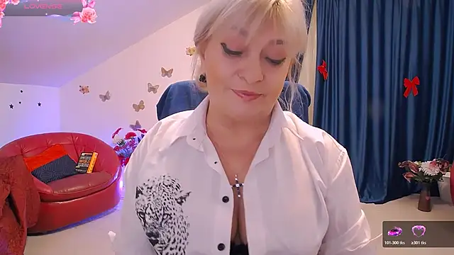 HypnotikCate online show from February 1, 4:16 pm