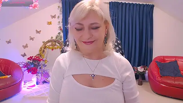 HypnotikCate online show from March 9, 4:49 am