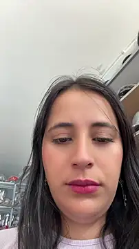 Snapshot of GiaDuque chatting on May 27, 1:18 pm GiaDuque online show from May 27, 1:18 pm