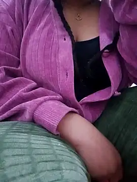 Snapshot of Simita12 chatting on February 10, 2:38 pm Simita12 online show from February 10, 2:38 pm