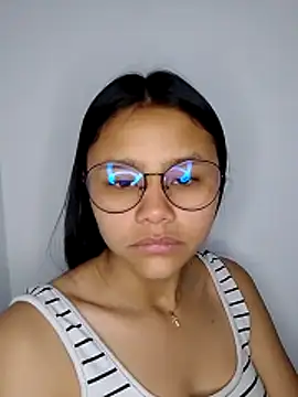 SofieLove 01 online show from February 5, 7:59 am