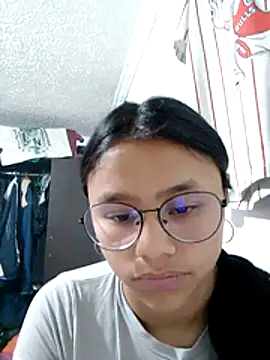 SofieLove 01 online show from March 14, 9:26 am