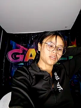 SofieLove 01 online show from April 19, 6:47 am