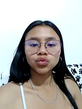 SofieLove 01 online show from March 26, 7:39 am