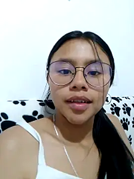 SofieLove 01 online show from April 10, 8:32 am