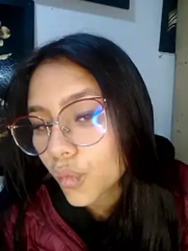 SofieLove 01 online show from November 28, 7:30 am