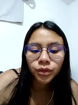 SofieLove 01 online show from April 4, 6:53 am