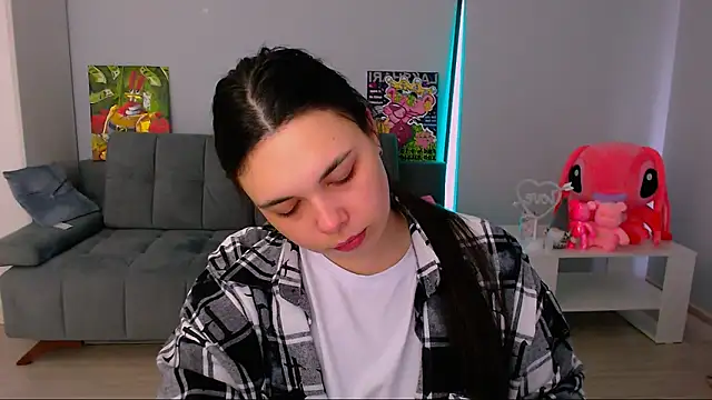 Snapshot of queenofthesense_ chatting on February 12, 8:58 am queenofthesense online show from February 12, 8:58 am