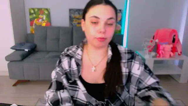 Snapshot of queenofthesense_ chatting on February 7, 8:11 am queenofthesense online show from February 7, 8:11 am