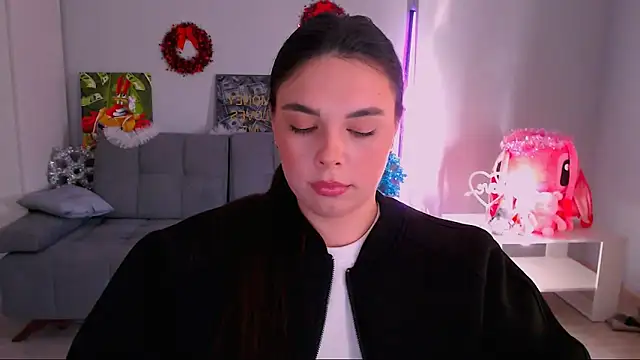 Snapshot of queenofthesense_ chatting on December 16, 10:52 am queenofthesense online show from December 16, 10:52 am