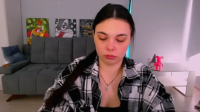 Snapshot of queenofthesense_ chatting on February 18, 9:17 am queenofthesense online show from February 18, 9:17 am