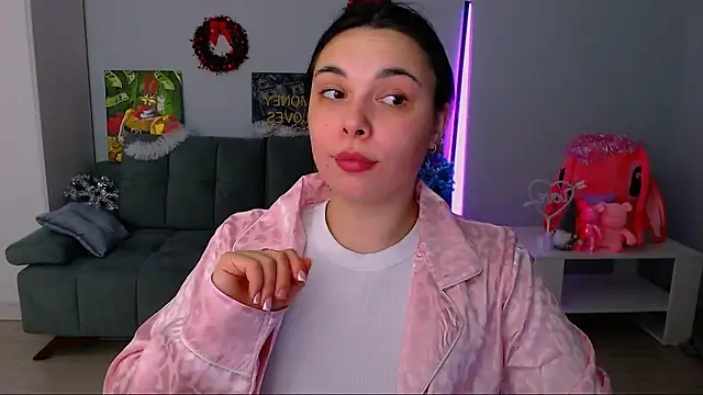 Snapshot of queenofthesense_ chatting on January 11, 12:23 pm queenofthesense online show from January 11, 12:23 pm