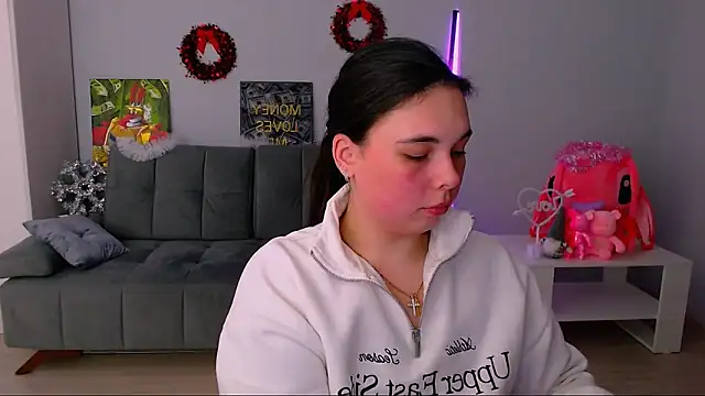 Snapshot of queenofthesense_ chatting on December 5, 5:00 pm queenofthesense online show from December 5, 5:00 pm