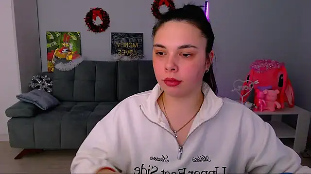 Snapshot of queenofthesense_ chatting on January 8, 9:59 am queenofthesense online show from January 8, 9:59 am