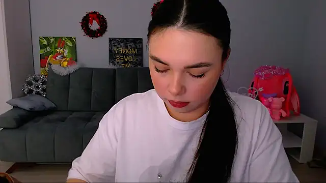 Snapshot of queenofthesense_ chatting on December 20, 9:56 am queenofthesense online show from December 20, 9:56 am