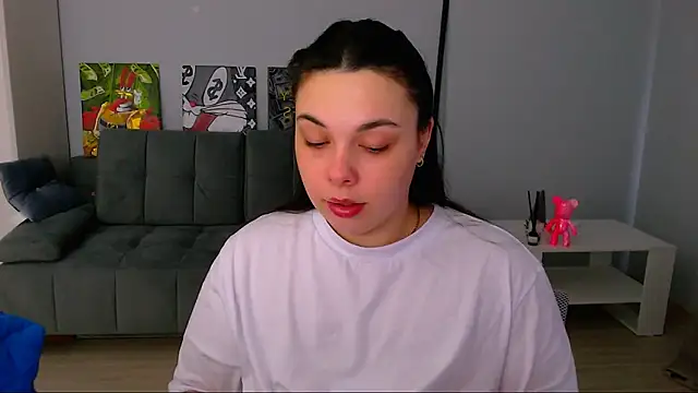 Snapshot of queenofthesense_ chatting on March 3, 6:31 am queenofthesense online show from March 3, 6:31 am