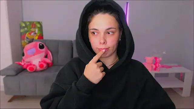 queenofthesense  online show from October 13, 3:02 pm