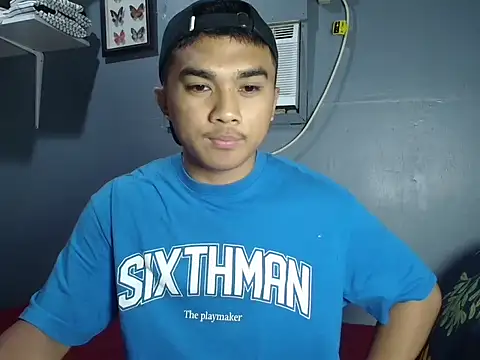 Snapshot of pinoyAdrianneXXX chatting on May 11, 9:43 am pinoyAdrianneXXX online show from May 11, 9:43 am