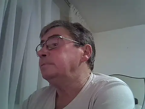 Snapshot of ColaredCuck55 chatting on December 3, 7:02 pm ColaredCuck55 online show from December 3, 7:02 pm