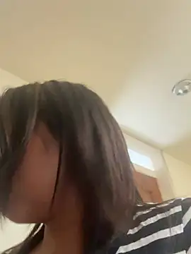 hiilarybrown online show from April 10, 5:20 pm