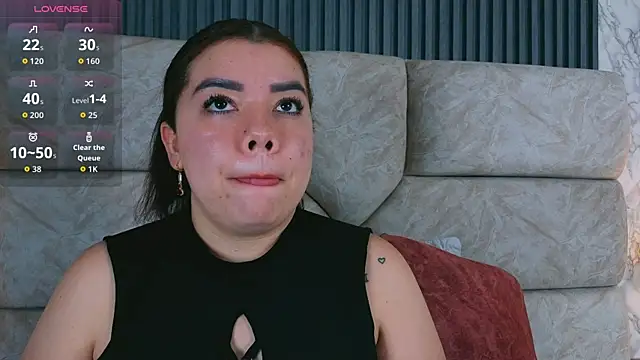 leilapons online show from June 21, 4:24 pm