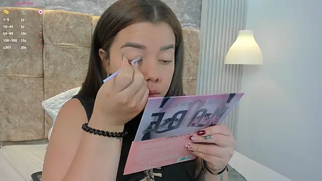 leilapons online show from November 7, 6:12 pm